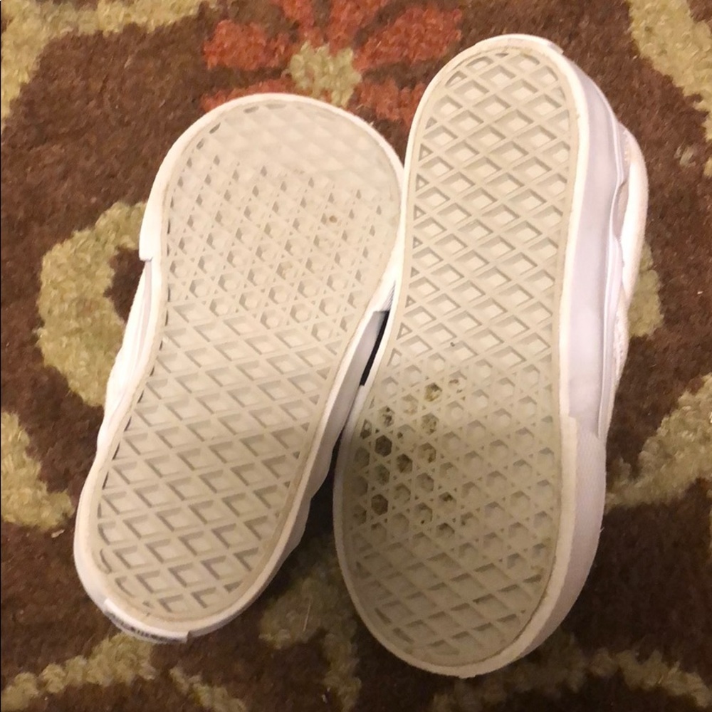 Vans - Picture 2 of 5